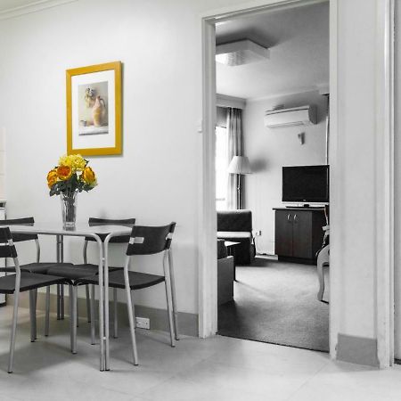 Albert Heights Serviced Apartments Мелбърн Екстериор снимка