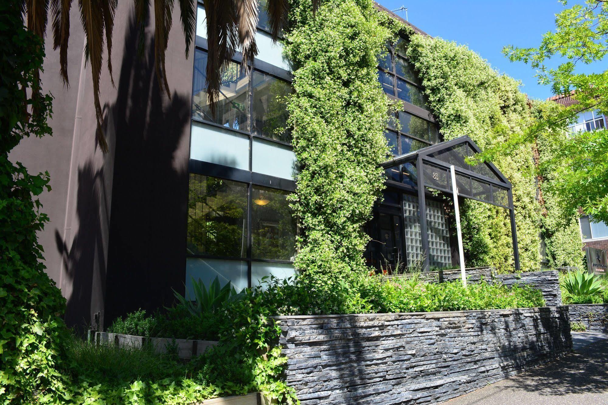 Albert Heights Serviced Apartments Мелбърн Екстериор снимка