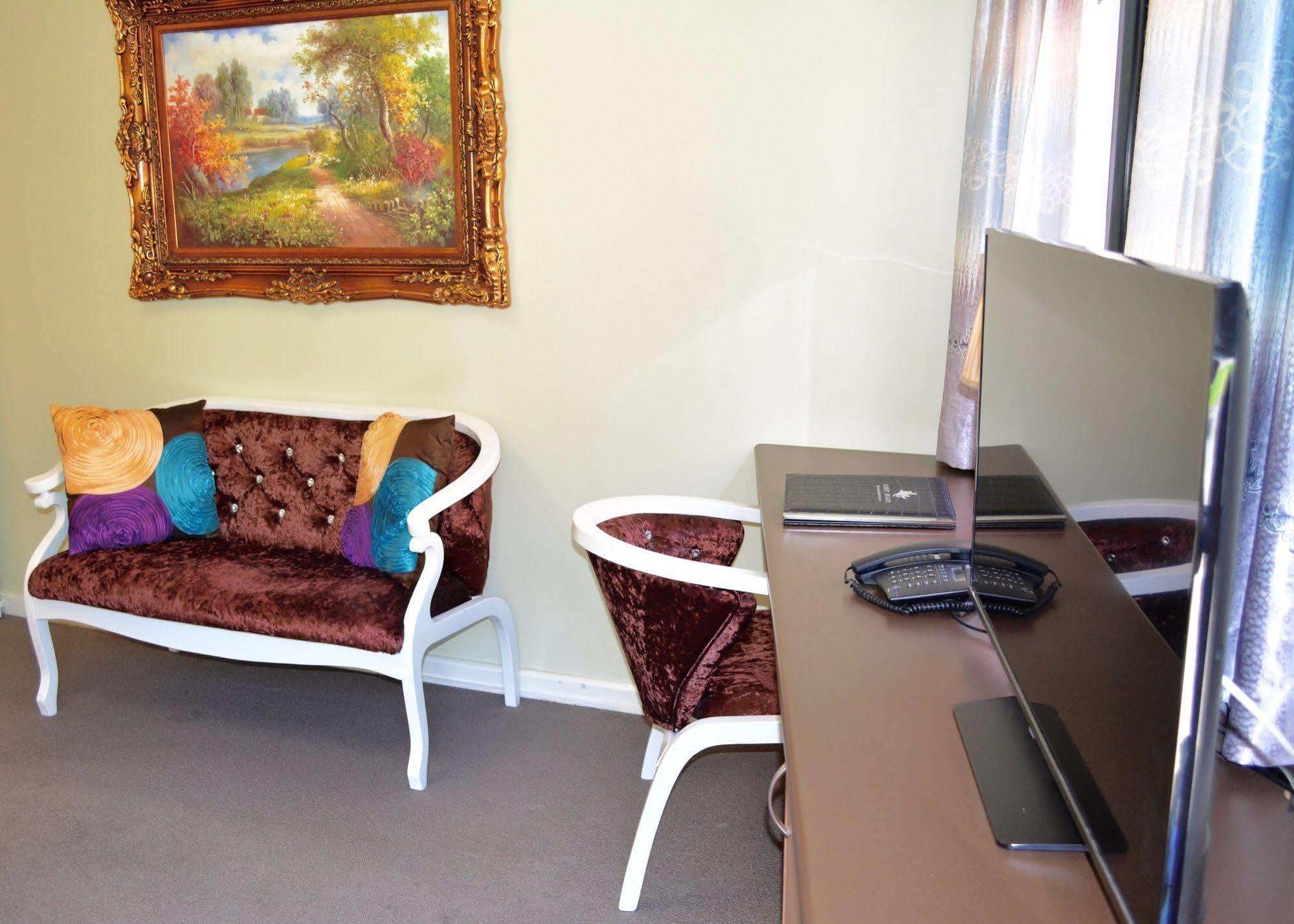 Albert Heights Serviced Apartments Мелбърн Екстериор снимка