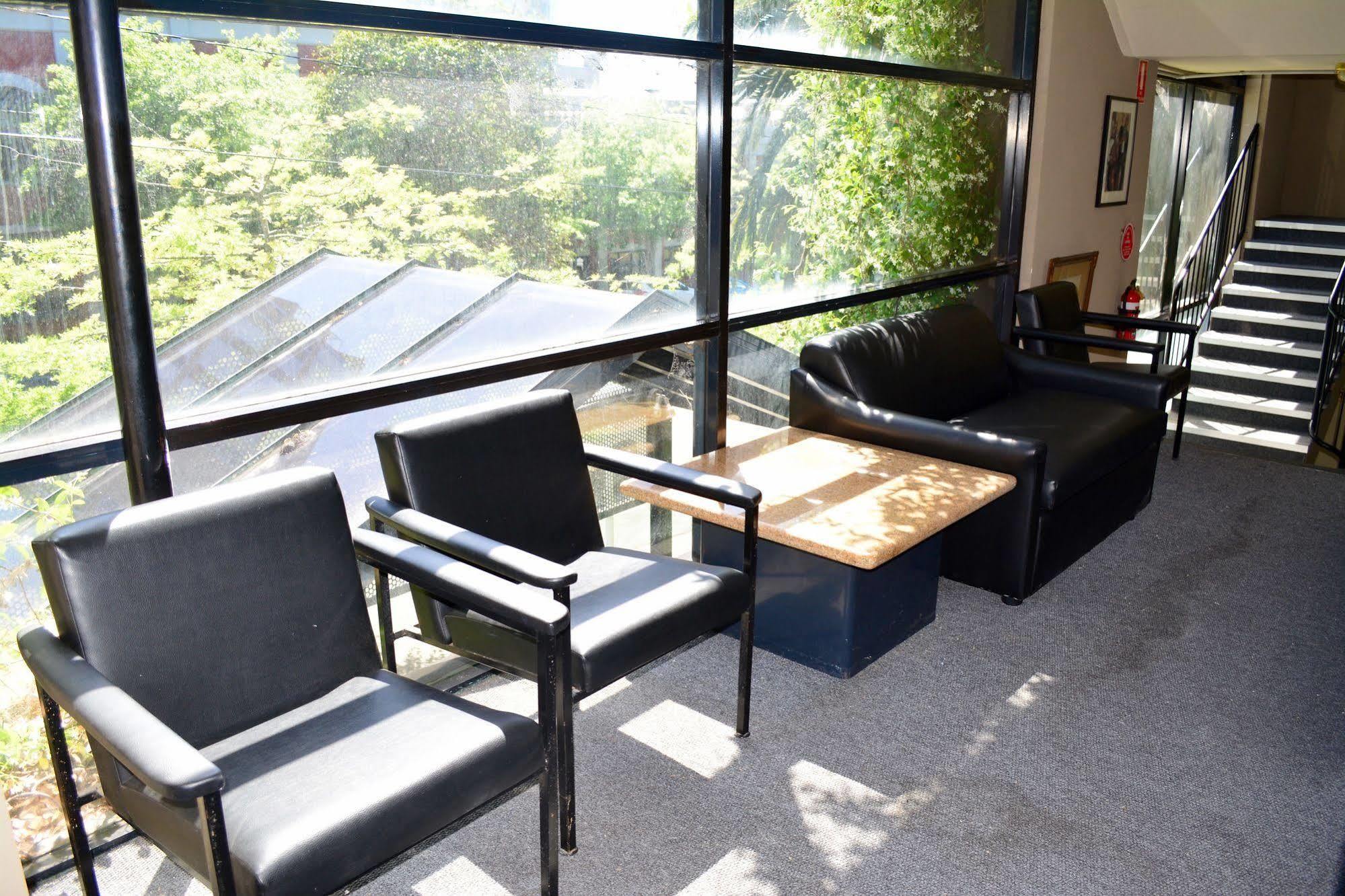 Albert Heights Serviced Apartments Мелбърн Екстериор снимка