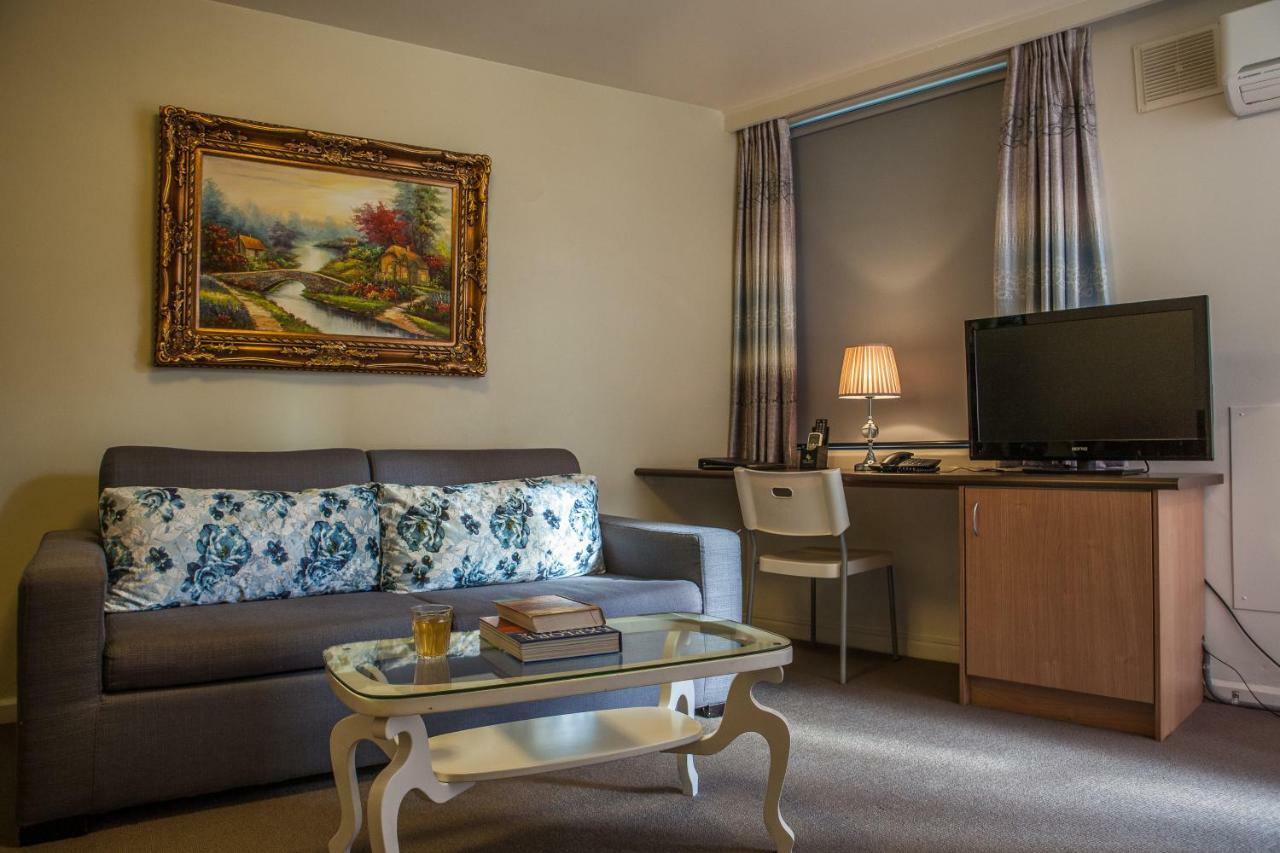 Albert Heights Serviced Apartments Мелбърн Екстериор снимка