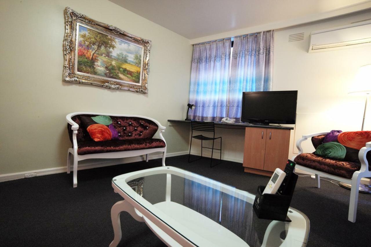 Albert Heights Serviced Apartments Мелбърн Екстериор снимка